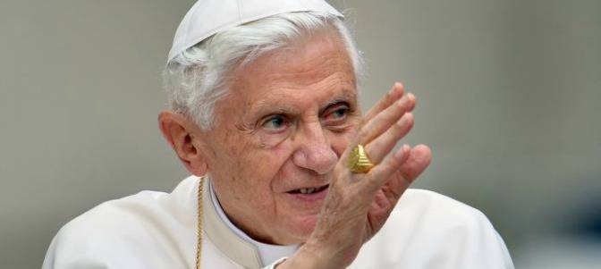 ¿Benedicto XVI está al borde de la muerte?