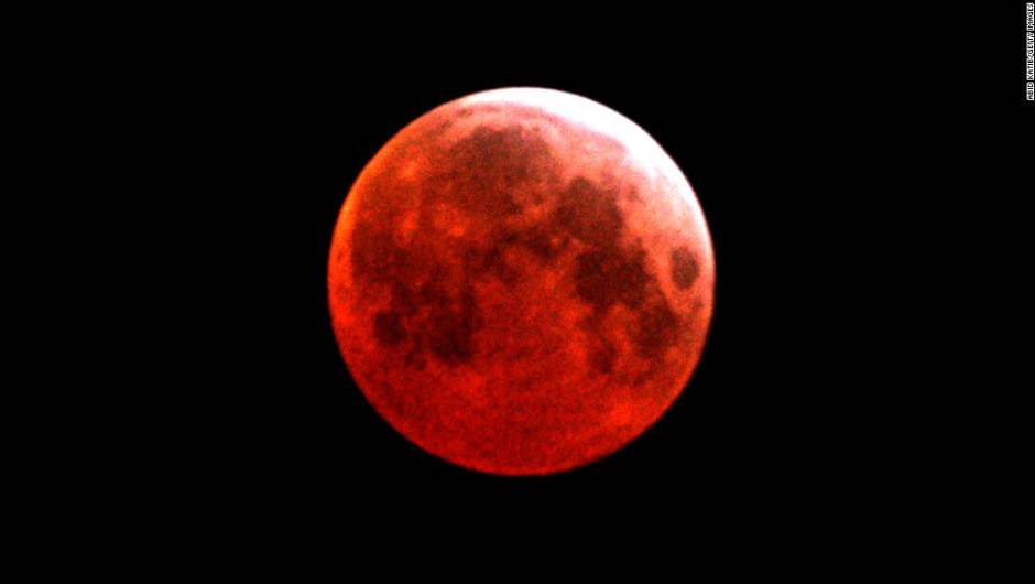 ¿La Luna de Sangre es una señal del fin del mundo?