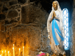Virgen de Lourdes
