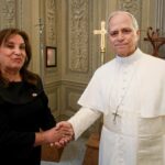 Papa León XIV y la presidenta de Perú, Dina Boluarte